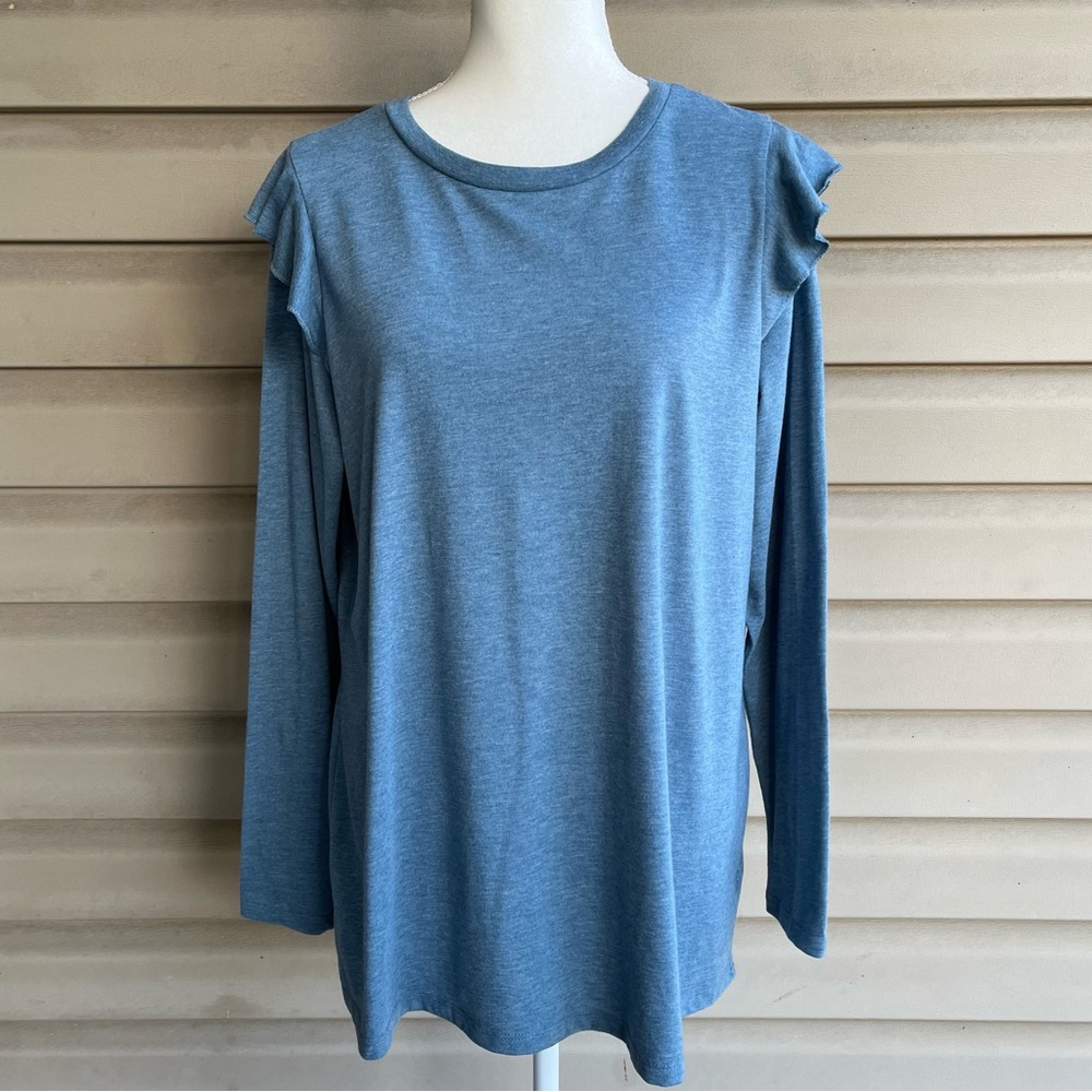 •Torrid• Classic Fit Ruffle Shoulder Long Sleeve Top - Size 1X